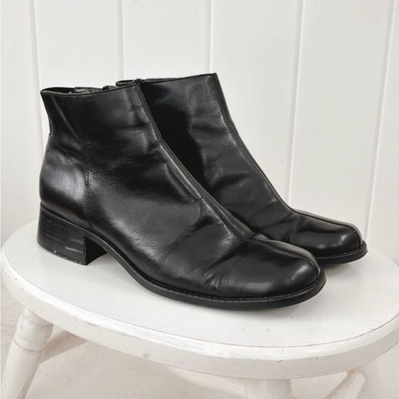 Unisa Leather Boots Chelsea Black Ankle Women 8.5 Chunky Minimal Minimalist - Picture 5 of 15